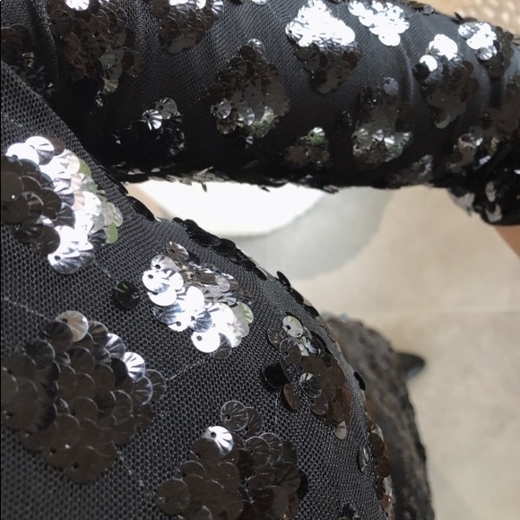 Sparkling dress - French brand - Picture 2 of 3